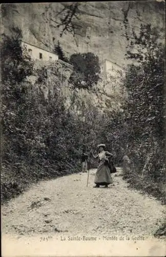 Ak La Sainte Baume Bouches du Rhône, Montee de la Grotte