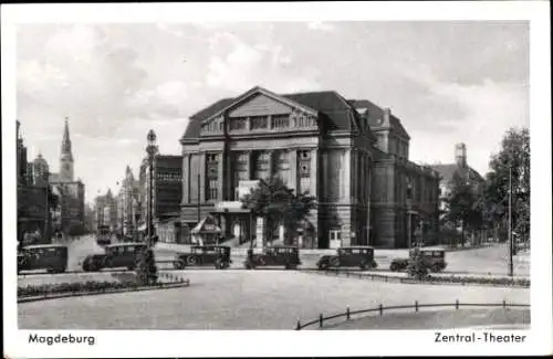 Ak Magdeburg an der Elbe, Zentraltheater, Autos