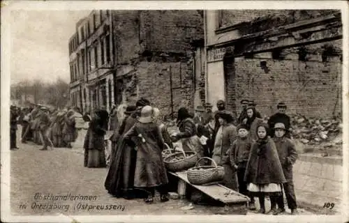 Ak Szczytno Ortelsburg Ostpreußen, Obsthändlerinnen, Markt, Ostpreußenhilfe 1. WK