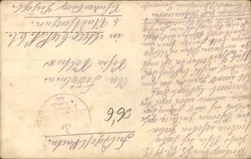 Foto Ak Deutsche Soldaten in Uniformen, Soldaten stehen an, Essenausgabe, I. WK