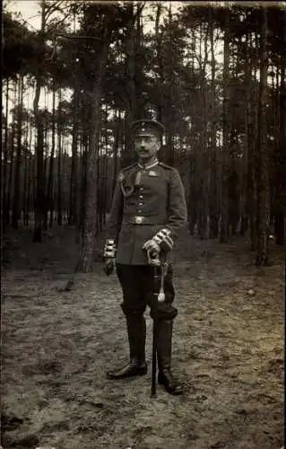 Foto Ak Deutscher Soldat in Uniform, Porträt, Kaiserzeit