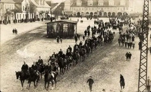 Foto Ak Nesterow Stallupönen Ostpreußen, Reiterfest, Jahr 1929