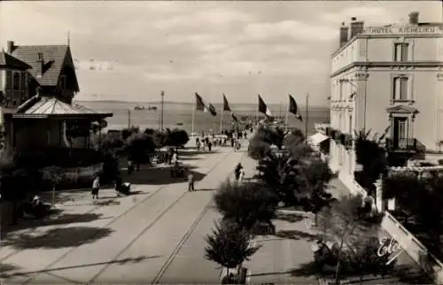 Ak Arcachon Gironde, Nouvelle Place Thiers