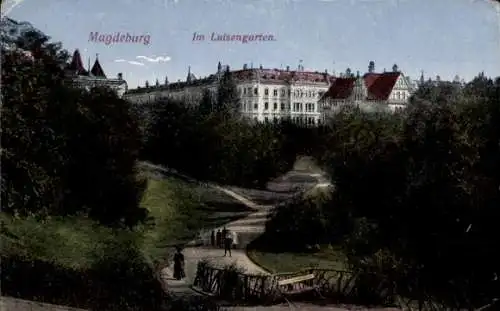 Ak Magdeburg, Luisengarten, Spaziergänger