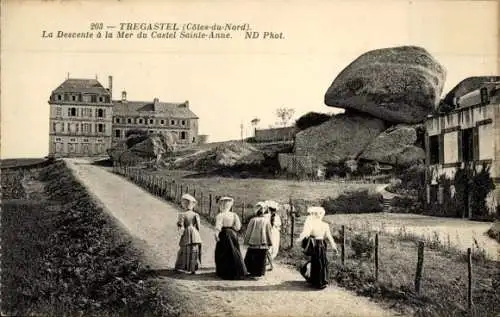 Ak Tregastel Cotes d'Armor, La Descente a la Mer du Castel Sainte-Anne