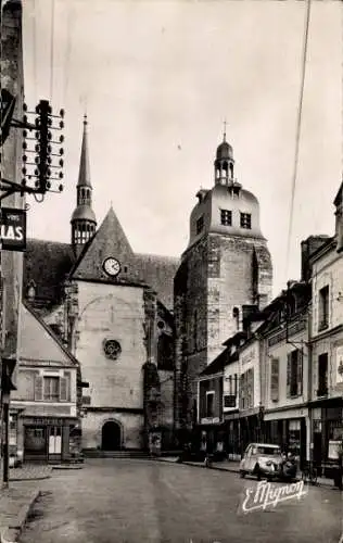 Ak Nogent le Roi Eure et Loir, Place de l'Eglise