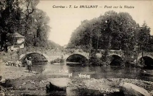 Ak Le Saillant Corrèze, Pont sur la Vezere