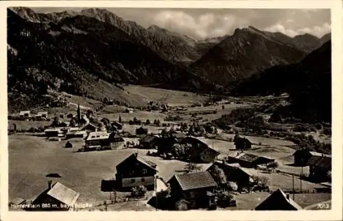 Ak Hinterstein Bad Hindelang, Teilansicht des Ortes mit Gebirge