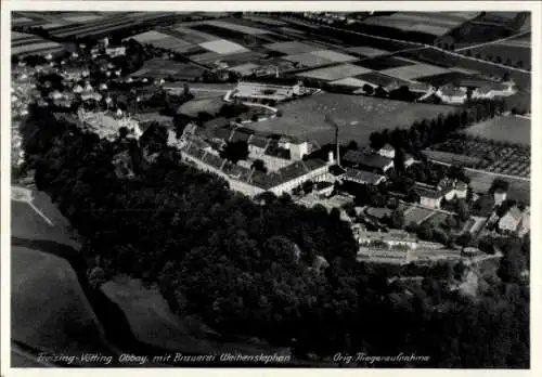 Ak Freising in Oberbayern, Fliegeraufnahme, Vötting, Brauerei Weihenstephan