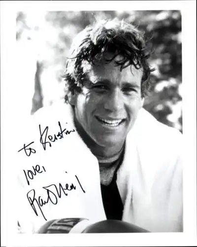 Ak Schauspieler Ryan O’Neal, Autogramm