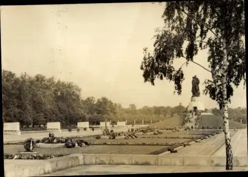 Ak Berlin Treptow, Sowjetisches Ehrenmal