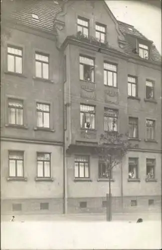 Foto Ak Zwickau, Wohnhaus Crimmitschauer Straße 7, Anwohner