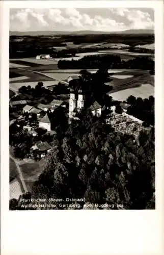 Ak Gartlberg Pfarrkirchen in Niederbayern, Wallfahrtskirche Gartlberg, Fliegeraufnahme