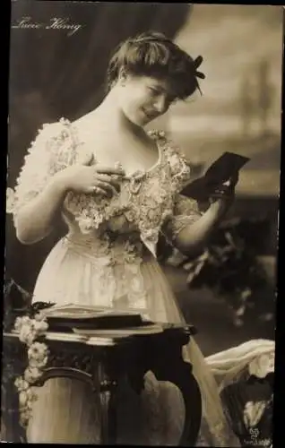 Ak Schauspielerin Lucie König, Portrait