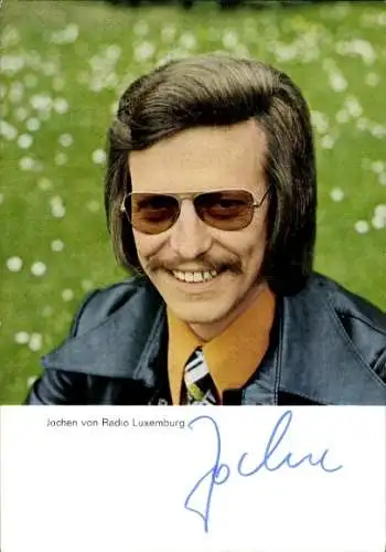 Ak Moderator Jean Jochen Pütz, Portrait, Sonnenbrille, Autogramm