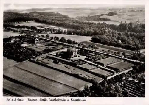 Ak Hof an der Saale Oberfranken Bayern, Fliegeraufnahme, Plauener Straße, Krematorium