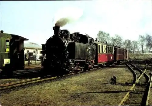 Ak Radeburg in Sachsen, Sonderzug, Traditionsbahn Radebeul Ost Radeburg, Dampflokomotive 99 713