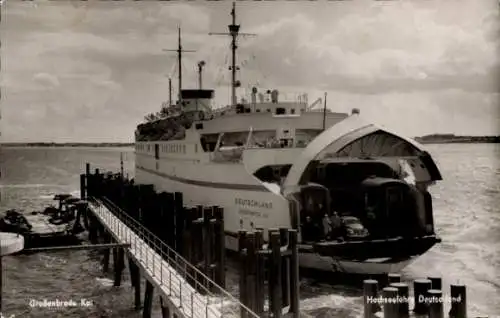 Ak Großenbrode in Ostholstein, Kai, Fährschiff Deutschland