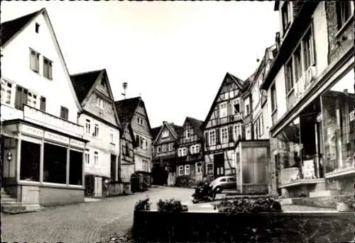 Ak Ortenberg im Wetteraukreis Hessen, Alter Markt, Fachwerkhäuser, Geschäft von W. Pfeiffer