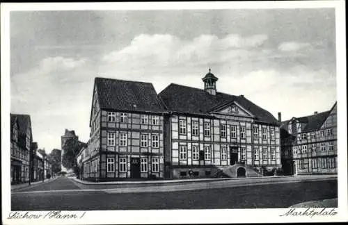 Ak Lüchow im Wendland, Marktplatz, Fachwerkhäuser