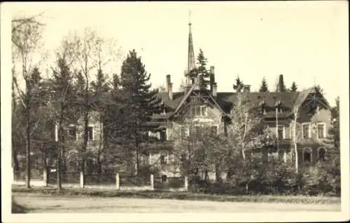 Ak Grünhain Beierfeld, Blick auf das Genesungsheim der Sozialversicherung