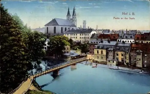 Ak Hof in Bayern, Partie an der Saale, Kirche, Nr. 7000