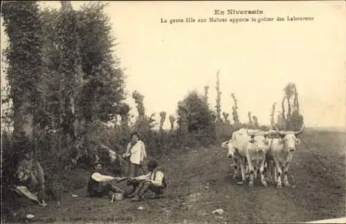 Ak Nièvre Frankreich, En Nivernais, La gente fille aux maitres, Laboureurs