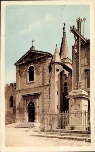 Ak Maillane Maiano Bouches du Rhone, Kirche