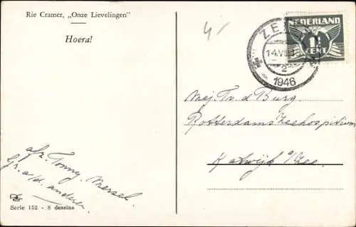 Künstler Ak Cramer, Rie, Blondes Kind mit Blumen