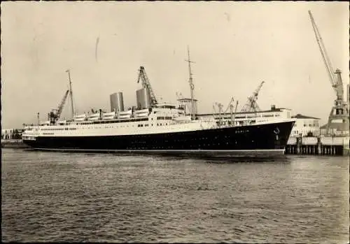 Ak Norddeutscher Lloyd Bremen, Dampfschiff MS Berlin im Hafen, Hafenkran