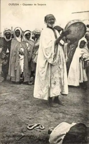 Ak Oudjda Oujda Marokko, Charmeur de Serpents