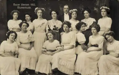 Foto Ak Viersen in Nordrhein Westfalen, Bazar Viersen 1912, Gruppenportrait in Tracht, Frauen