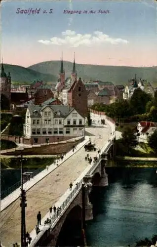 Ak Saalfeld, Blick auf den Ortseingang, Brücke, Kirche