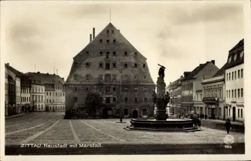 Ak Zittau in der Oberlausitz, Neustadt mit Marstall, Herkulesbrunnen