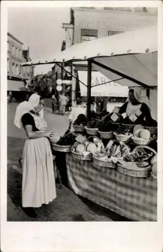 Ak Zeeland, Zeeuwsch kleederdrachten, Marktfrauen in Tracht