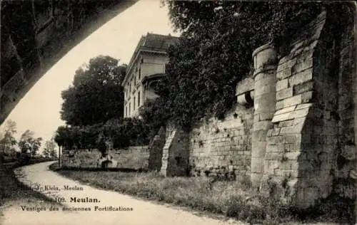 Ak Meulan Yvelines, Vestiges des anciennes fortifications