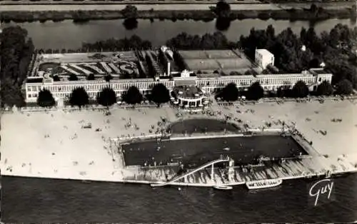 Ak Villennes sur Seine Yvelines, Am Ufer der Seine, Strand Villennes-Medan, mit dem Flugzeug