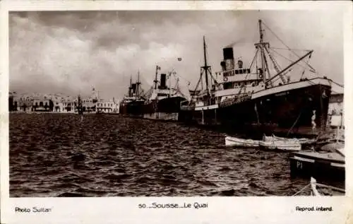 Ak Sousse Tunesien, Blick auf die Hafenanlagen, Schiffe vor Anker