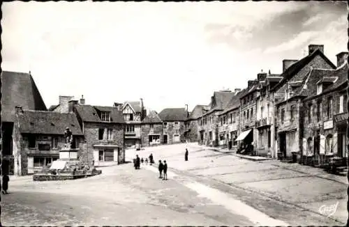 Ak Rostrenen Cotes d'Armor, Place du Martray, Monument aux Morts