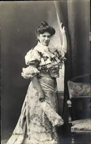 Ak Schauspielerin Port-Meisser, Portrait