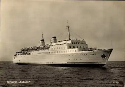 Ak Fährschiff Saßnitz, In Fahrt, Ansicht Bug Steuerbord