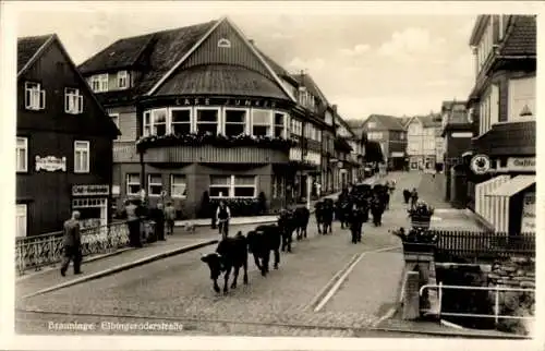 Ak Braunlage im Oberharz, Elbingeröder Straße, Rinder, Passanten, Cafe Junker