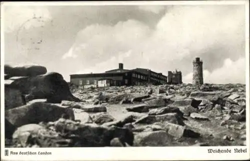 Ak Brocken Nationalpark Harz, Blick zum Brockenhotel mit Teufelskanzel