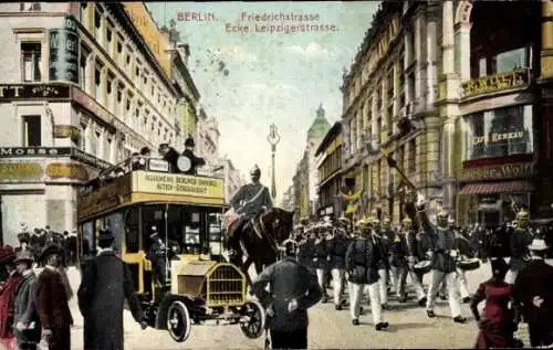 Ak Berlin, Friedrichstraße, Ecke Leipziger Straße, Bus