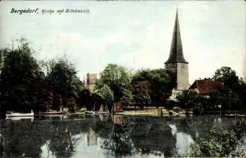 Ak Hamburg Bergedorf, Kirche mit Billebassin, Ufer, Ruderboote, Hütten, Steg