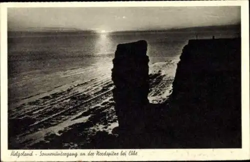 Ak Nordseeinsel Helgoland, Sonnenuntergang an der Nordspitze bei Ebbe