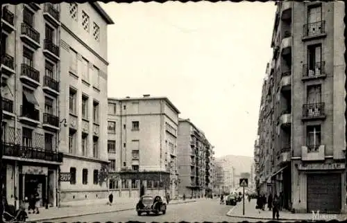 Ak Marseille Bouches du Rhône, Avenue Marechal Foch, Ecole Michelet