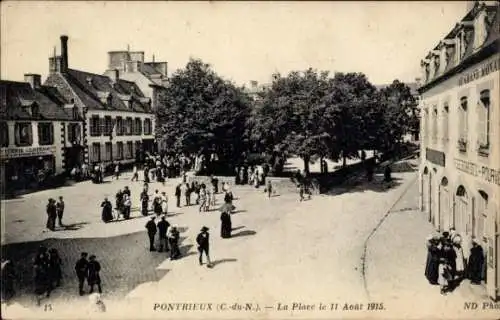 Ak Pontrieux Côtes d’Armor, La Place de 11. August 1915