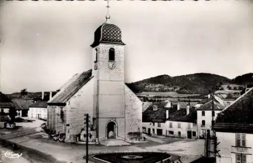 Ak Pierrefontaine les Varans Doubs, Platz, Kirche