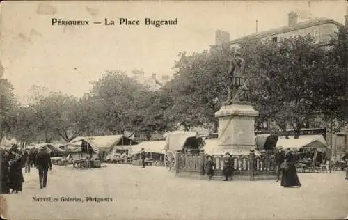 Ak Périgueux Dordogne, Place Bugeaud, Denkmal